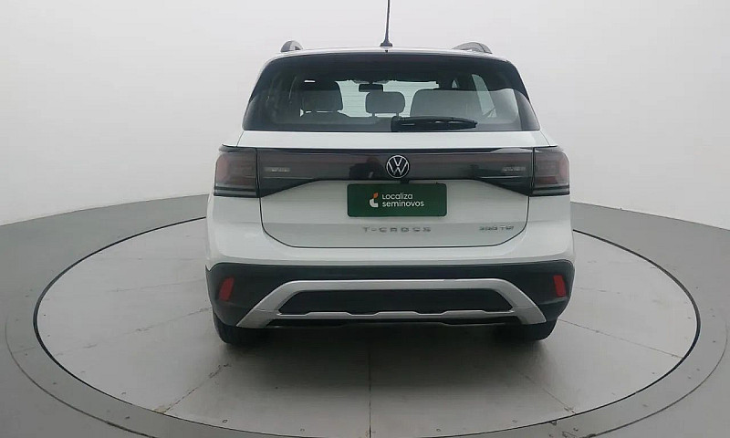 Volkswagen T-Cross 1...