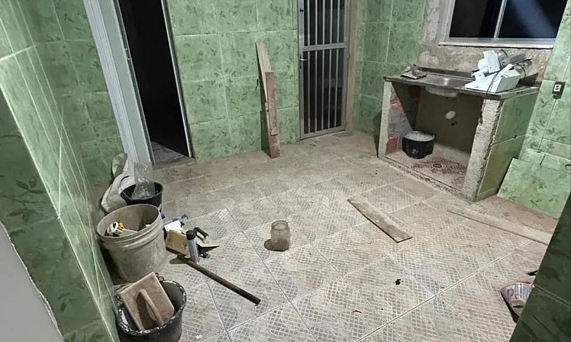 Lv Vendo Casa Em Feu...