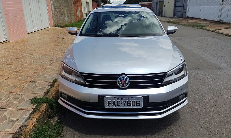 Volkswagen Jetta Com...