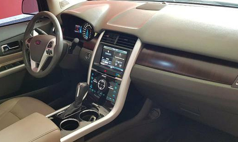 Ford Edge V6 2012...