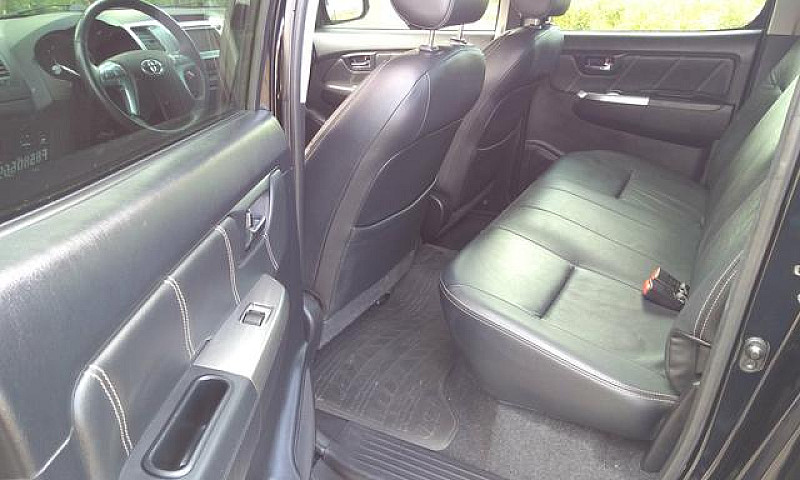 Hilux Srv 3.0 Diesel...