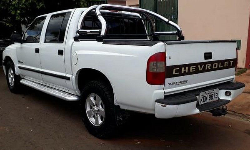 S10 2.8 Diesel 4X2...