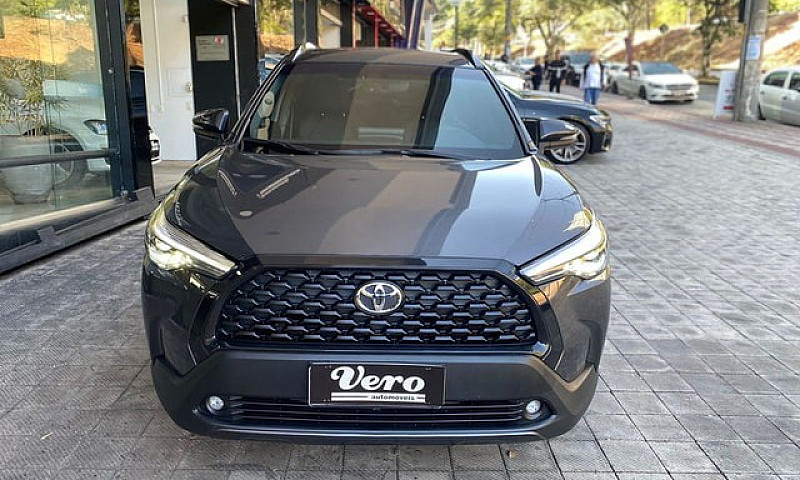 Toyota Corolla Cross...