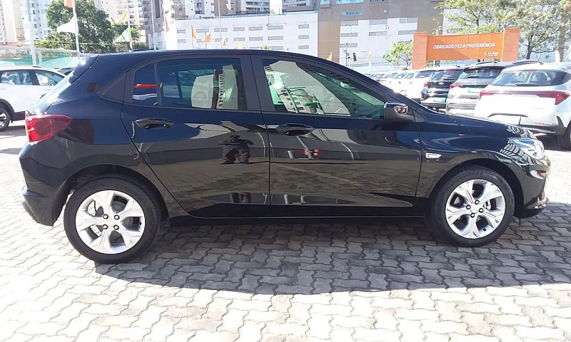 Chevrolet Onix Hatch...