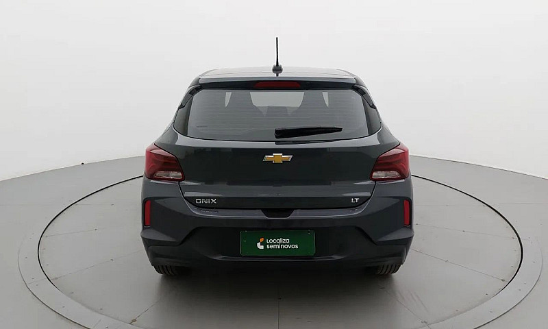 Chevrolet Onix Hatch...