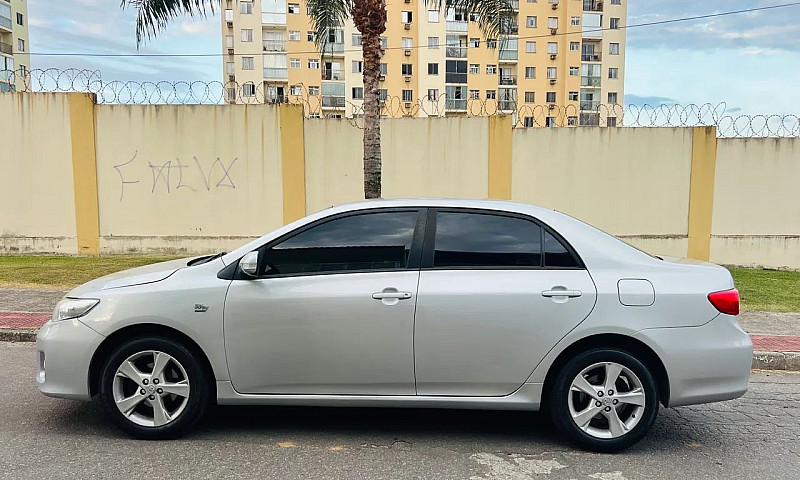 Toyota Corolla Xei 2...