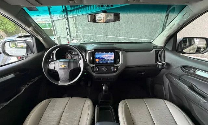 Chevrolet S10 Pick-U...