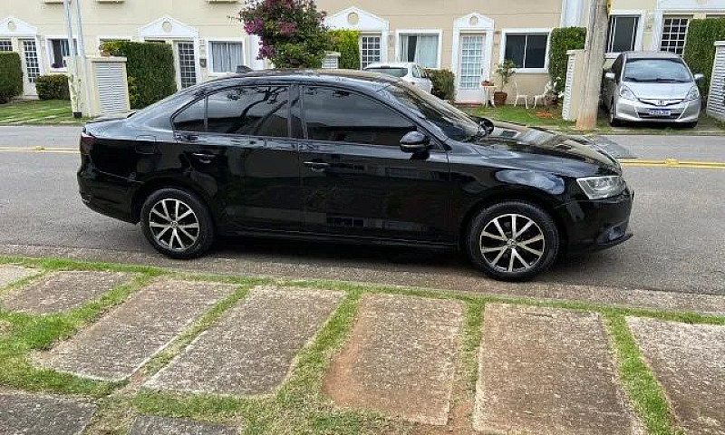 Volkswagen Jetta Com...