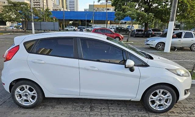 Ford Fiesta Sel 1.6 ...
