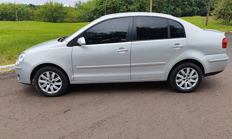 Volkswagen Polo Seda...