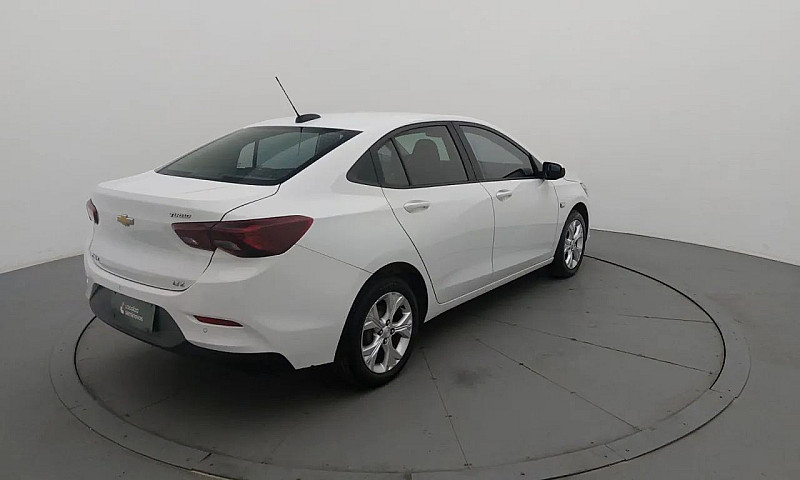 Chevrolet Onix Plus ...