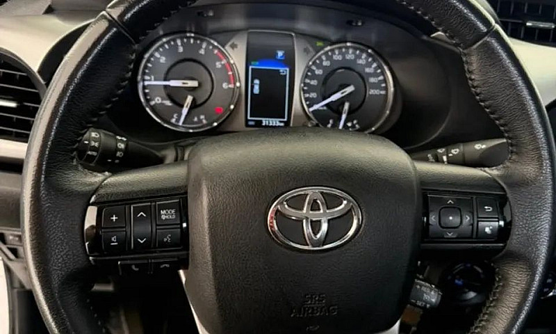 Toyota Hilux Cd Sr 4...
