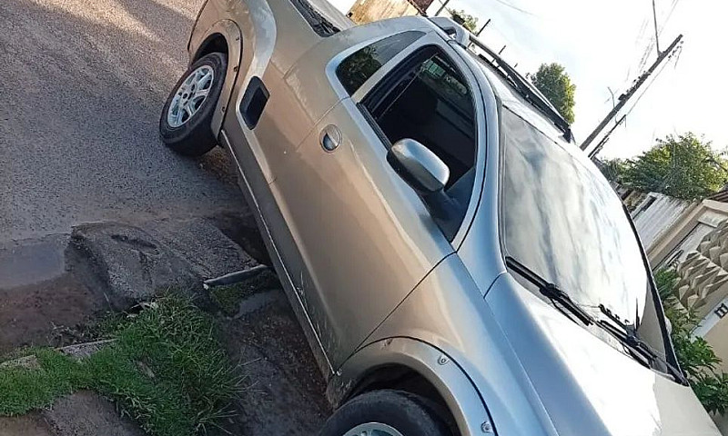 Chevrolet Montana 1....