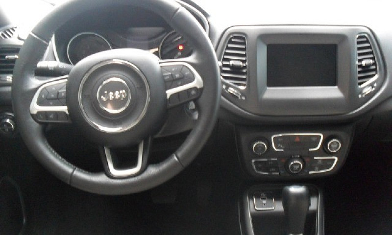 Jeep Compass Sport 2...