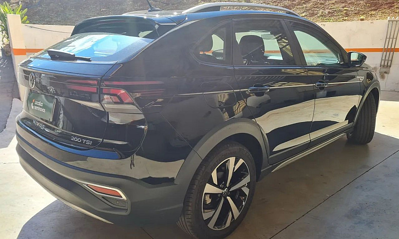 Volkswagen Nivus Hig...