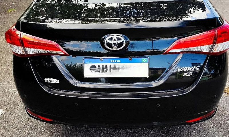 Toyota Yaris Xs Conn...