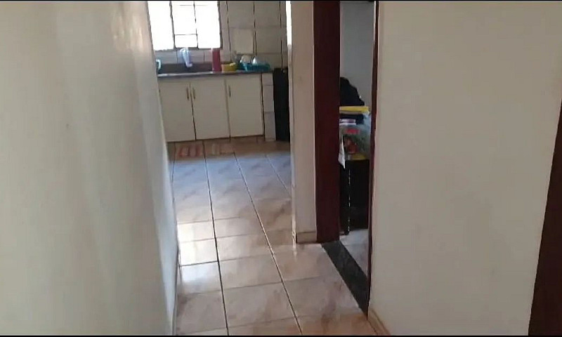 Alugo Casa Em Anápol...