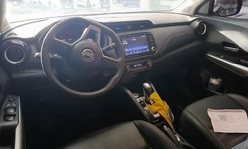 Nissan Kicks Exclusi...