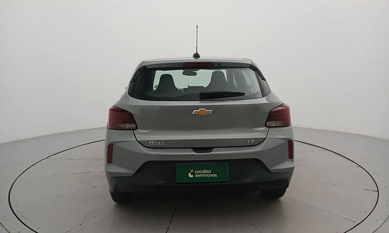 Chevrolet Onix Hatch...