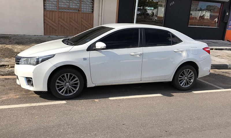 Vendo Corolla 2.0 Xe...