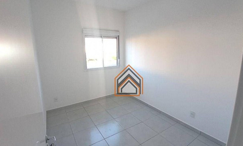 Casa Com 2 Dormitóri...