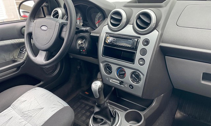 Fiesta Class 1.6 8V ...