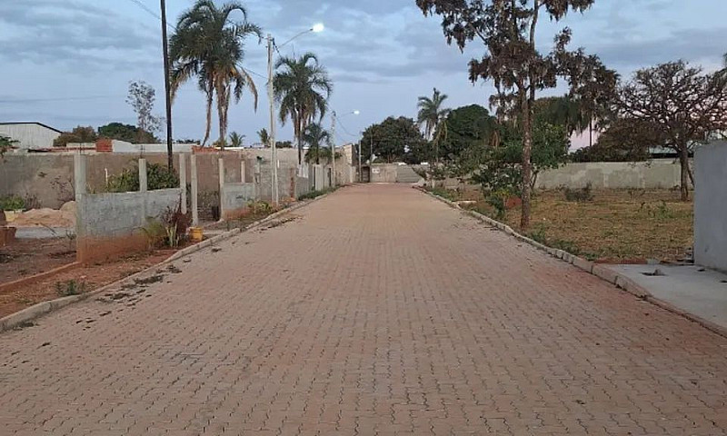 Lote 404M² Com Const...