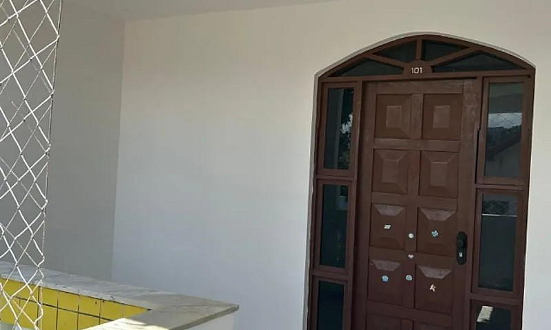 Apartamento Em Itapo...
