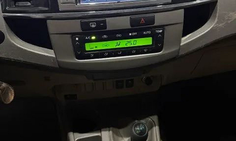 Toyota Hilux Sw4 Srv...