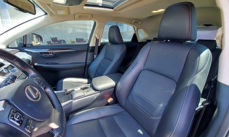 Lexus Nx 300H 2.5 - ...