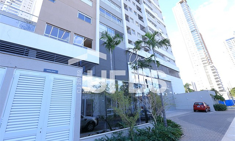 Celebrate - Apartame...