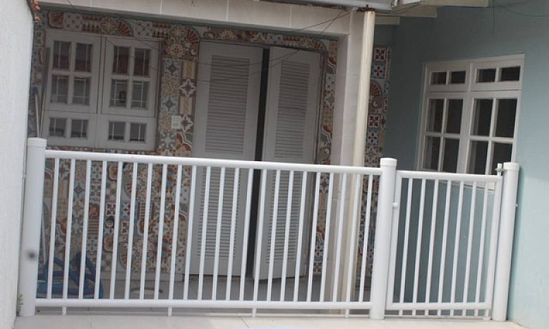 Casa  Bem Localizada...