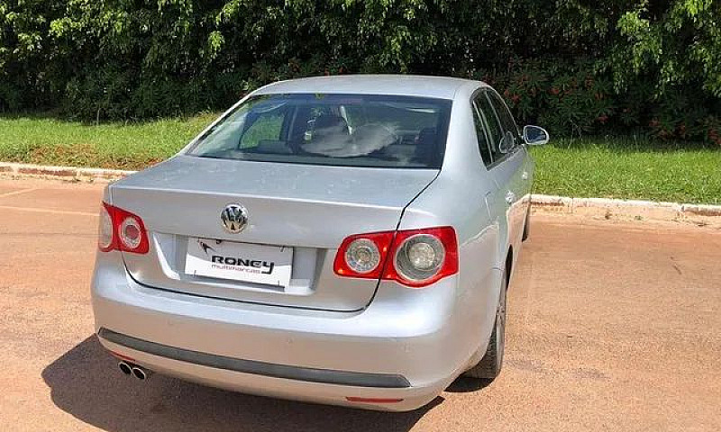 Jetta 2.5 Automático...