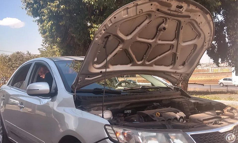Kia Motors Cerato 1....
