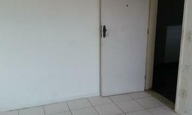 Apartamento 2/4 Cond...