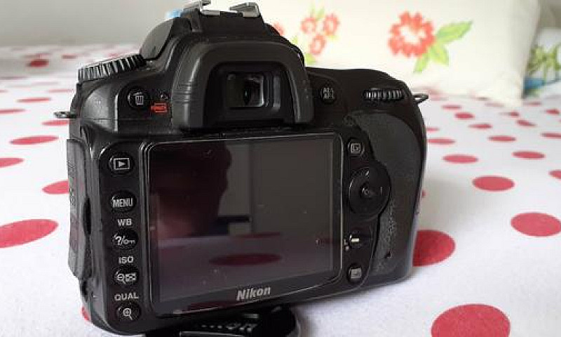 Nikon D90...