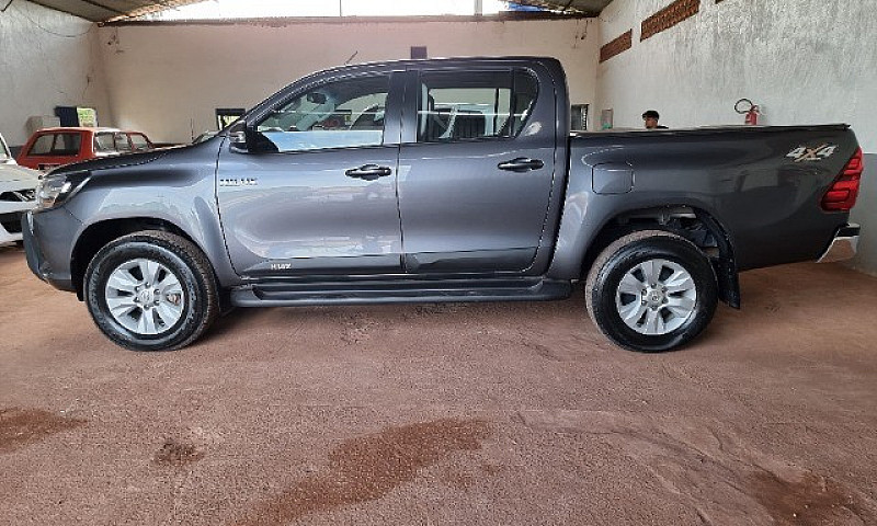 Hilux Srv 2018 4X4 D...