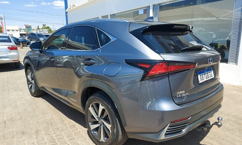 Lexus Nx 300H 2.5 - ...