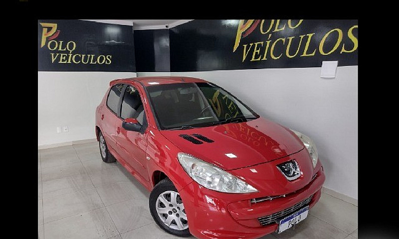 207 2013 Hatch Xr 1....