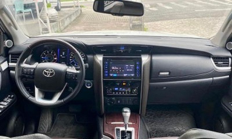 Hilux Sw4 Srx 2019...