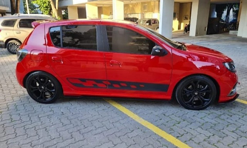 Renault Sandero 2.0 ...
