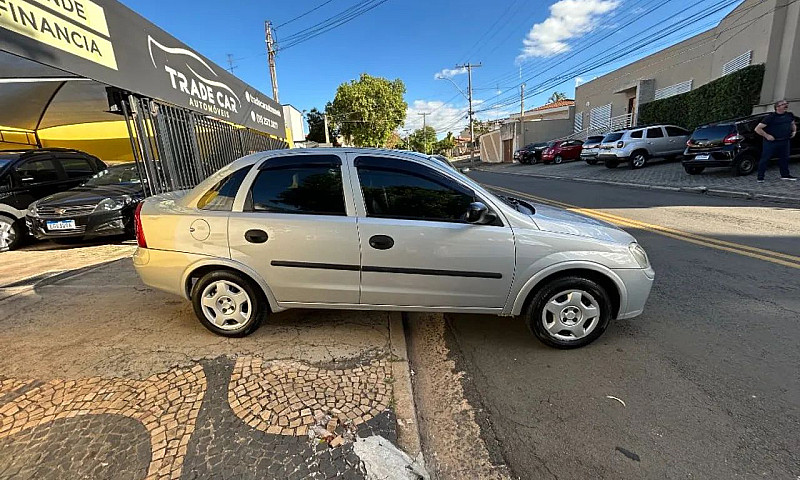 Chevrolet Corsa Seda...