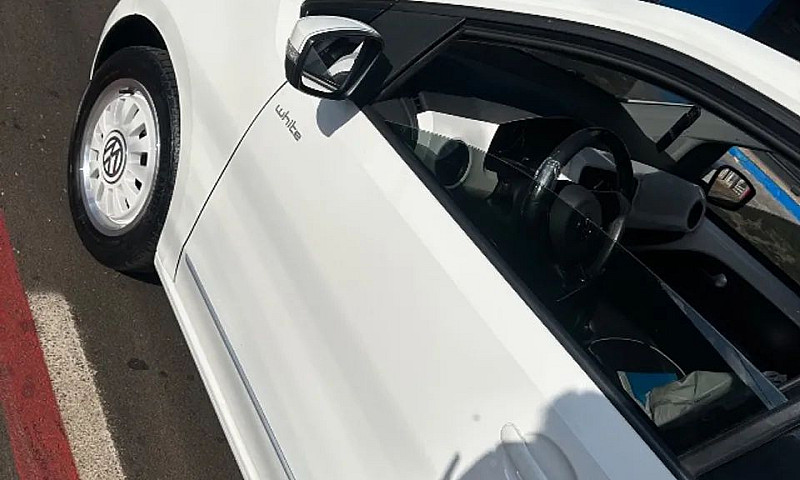 Volkswagen Up! Black...