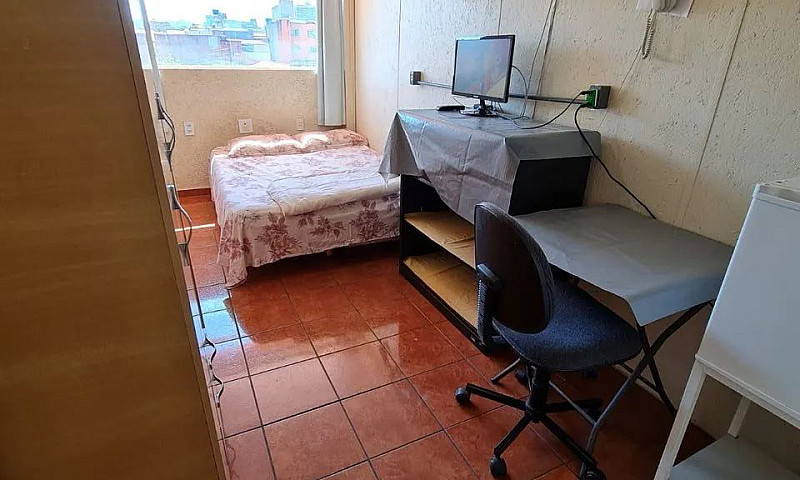 Quarto Em República ...