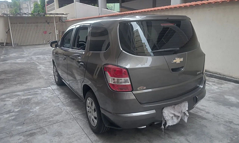 Chevrolet Spin Lt 1....