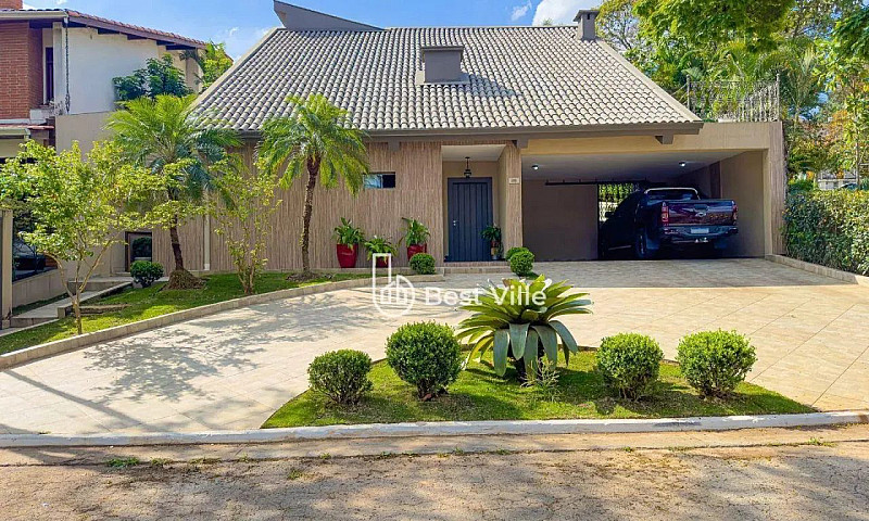 Casa Com 5 Dormitóri...