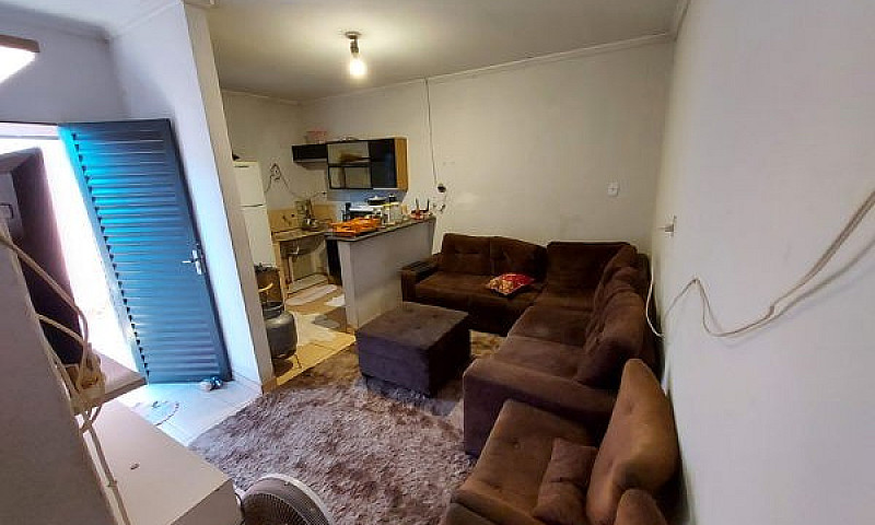 Casa  Com 2 Quartos ...