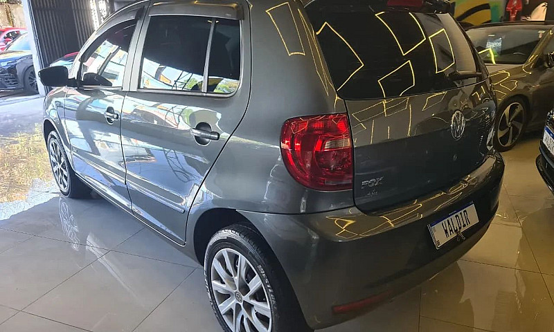 Volkswagen Fox 1.6 M...