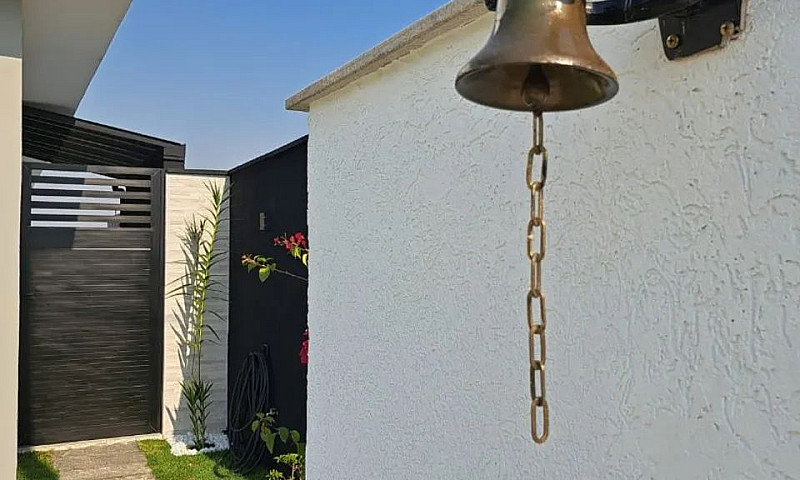 Casa Com 3 Dormitóri...