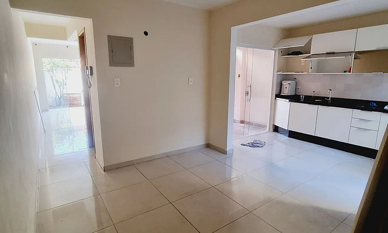 Alugo Excelente Casa...